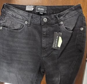Primitive Men’s Black Slim Straight Stretch Jeans
